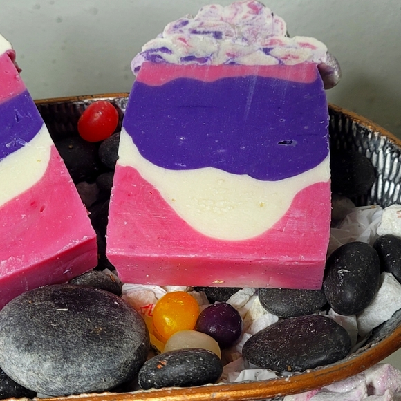 Lily of Valley scented 2 large handmade soap bars - Picture 12 of 12